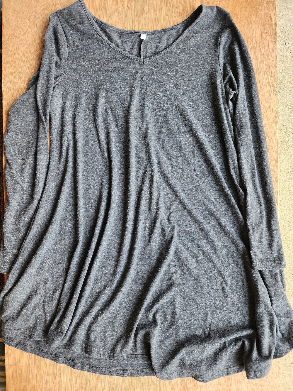 Women’s Lightweight Long-Sleeve Flowy Jersey Dress in Dark Grey Size L
